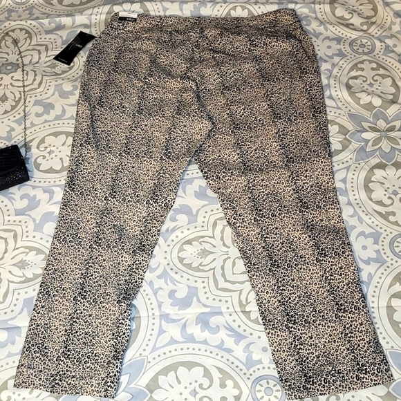 Slimsation Leopard Print Pants 22W Plus Size NWT Black Tan Stretch Flat Front - Picture 3 of 6